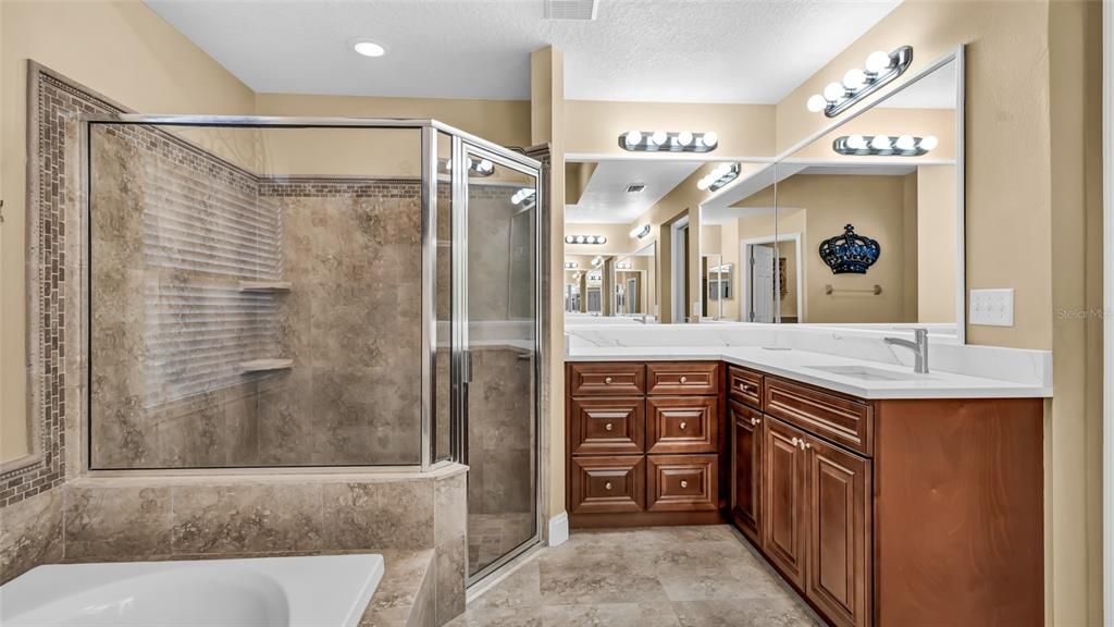 For Rent: $3,895 (4 beds, 3 baths, 2374 Square Feet)