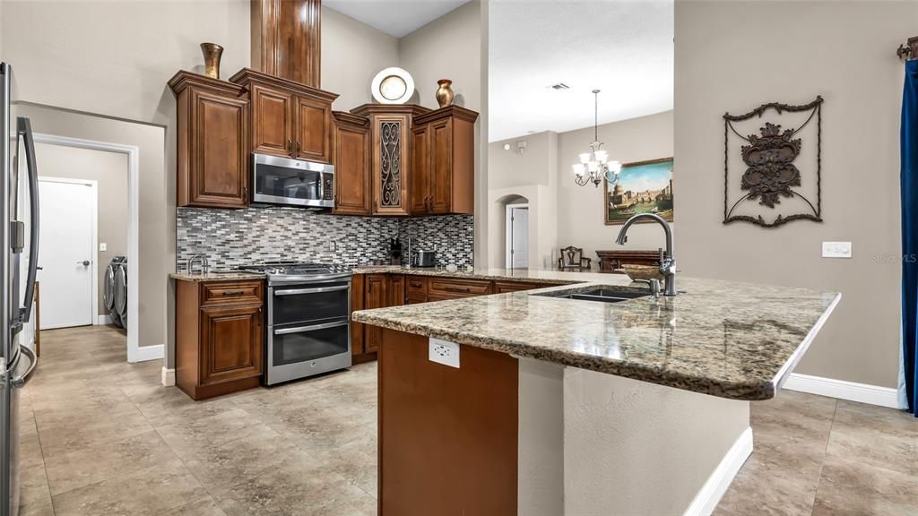For Rent: $3,895 (4 beds, 3 baths, 2374 Square Feet)