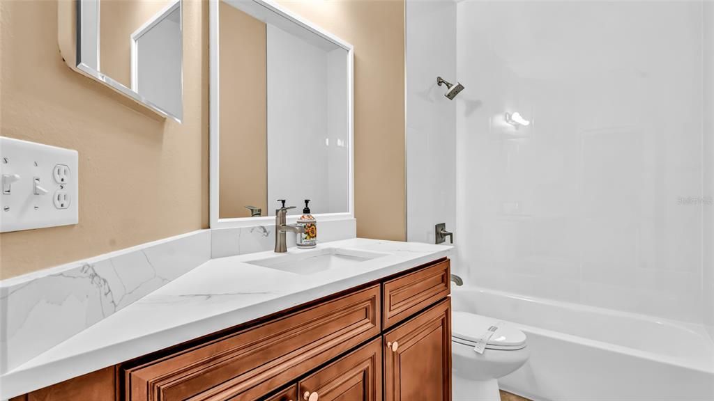 For Rent: $3,895 (4 beds, 3 baths, 2374 Square Feet)
