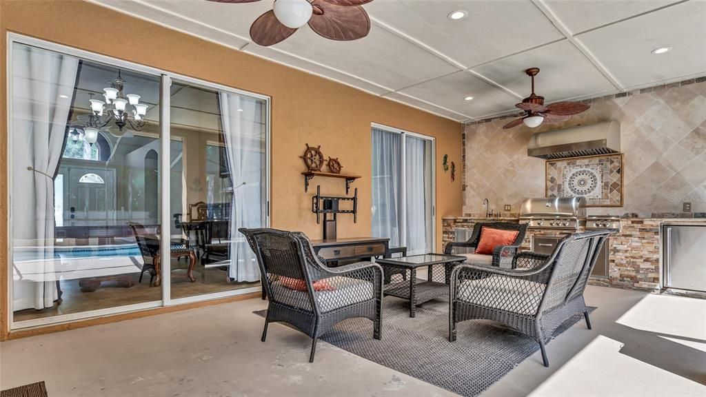 For Rent: $3,895 (4 beds, 3 baths, 2374 Square Feet)