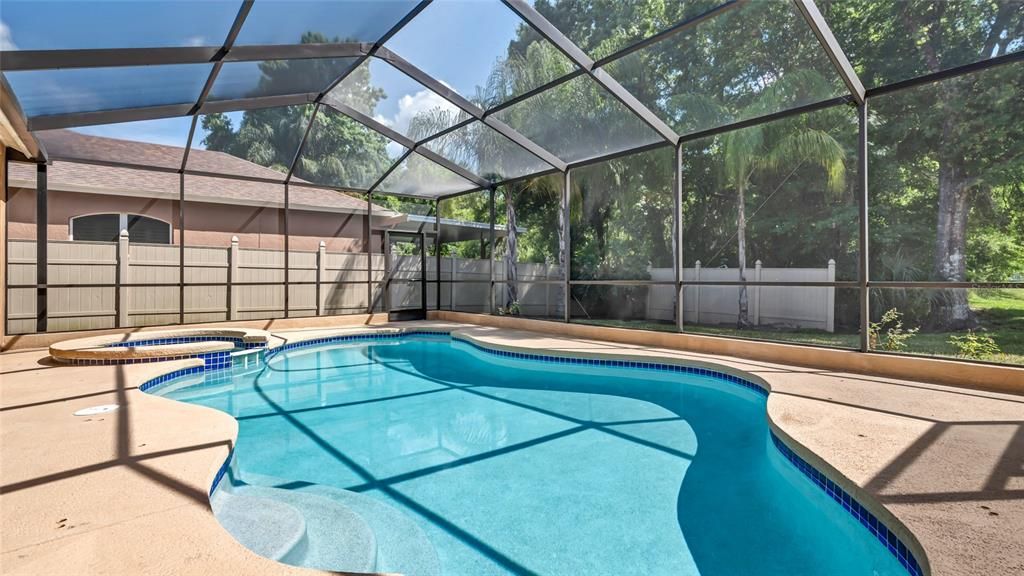 For Rent: $3,895 (4 beds, 3 baths, 2374 Square Feet)