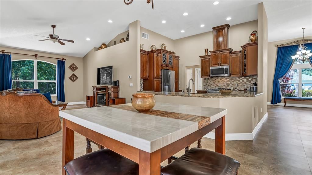 For Rent: $3,895 (4 beds, 3 baths, 2374 Square Feet)