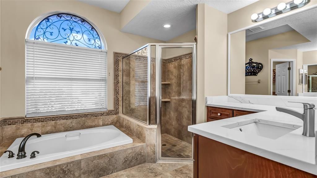 For Rent: $3,895 (4 beds, 3 baths, 2374 Square Feet)