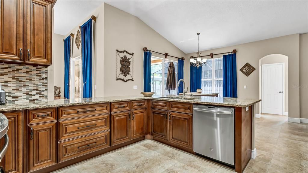 For Rent: $3,895 (4 beds, 3 baths, 2374 Square Feet)