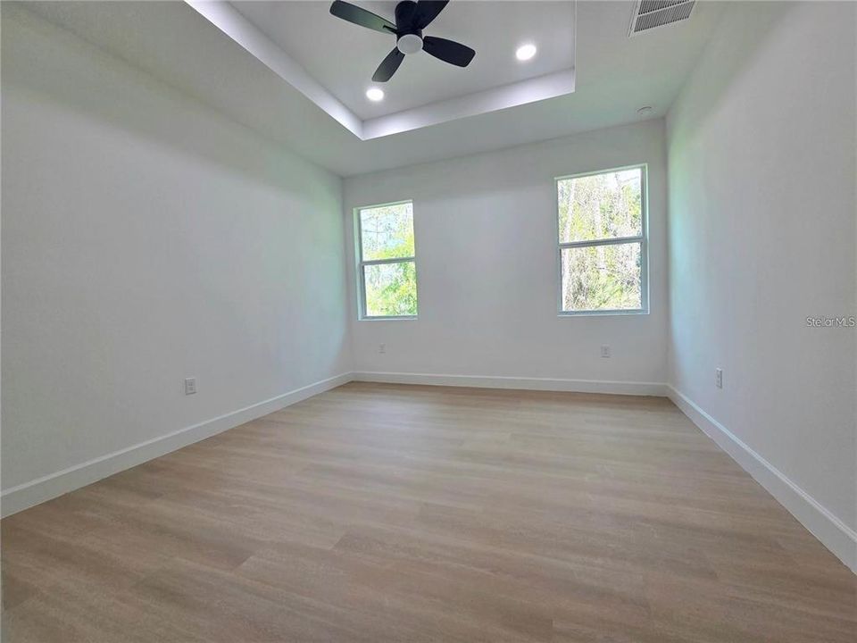 For Sale: $324,202 (3 beds, 2 baths, 1500 Square Feet)