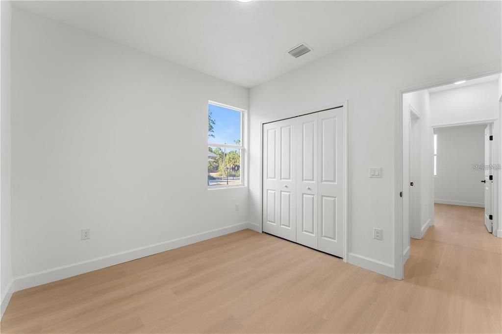 For Sale: $324,202 (3 beds, 2 baths, 1500 Square Feet)