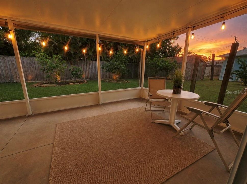 For Sale: $369,000 (2 beds, 2 baths, 1397 Square Feet)