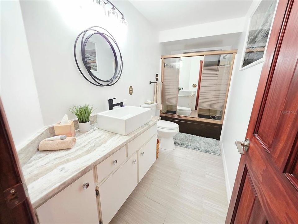 For Sale: $369,000 (2 beds, 2 baths, 1397 Square Feet)
