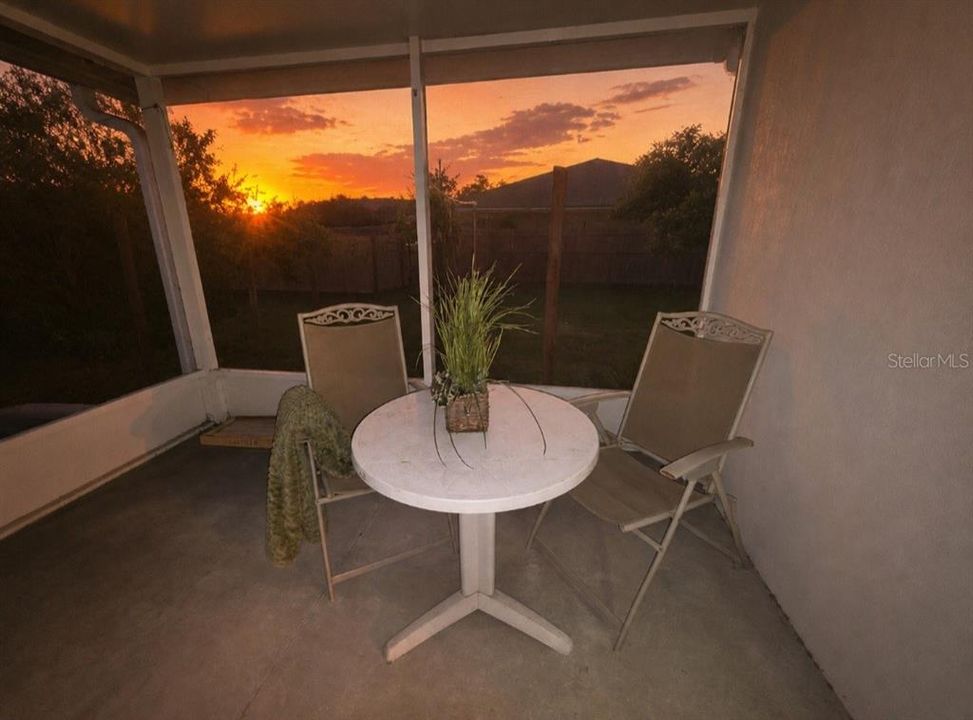For Sale: $369,000 (2 beds, 2 baths, 1397 Square Feet)