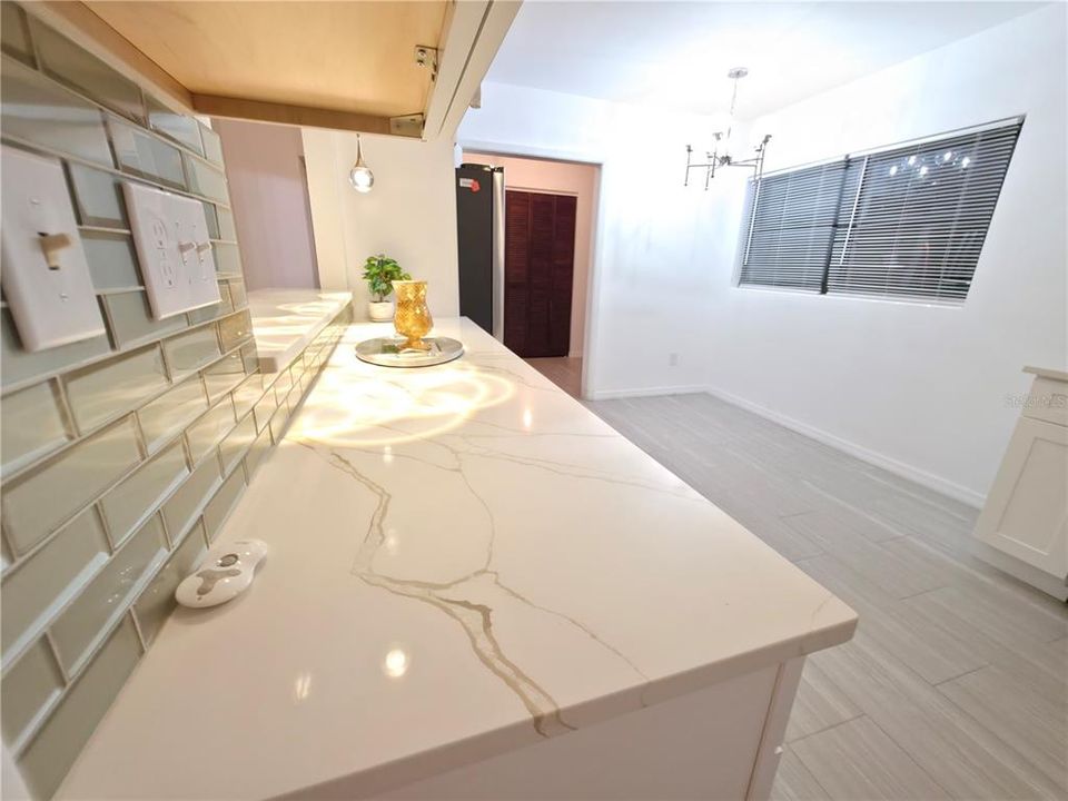 For Sale: $369,000 (2 beds, 2 baths, 1397 Square Feet)