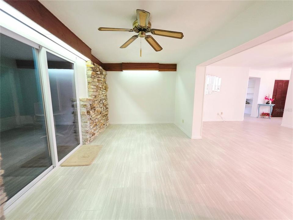 For Sale: $369,000 (2 beds, 2 baths, 1397 Square Feet)