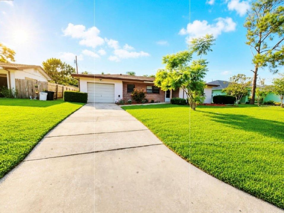 For Sale: $369,000 (2 beds, 2 baths, 1397 Square Feet)