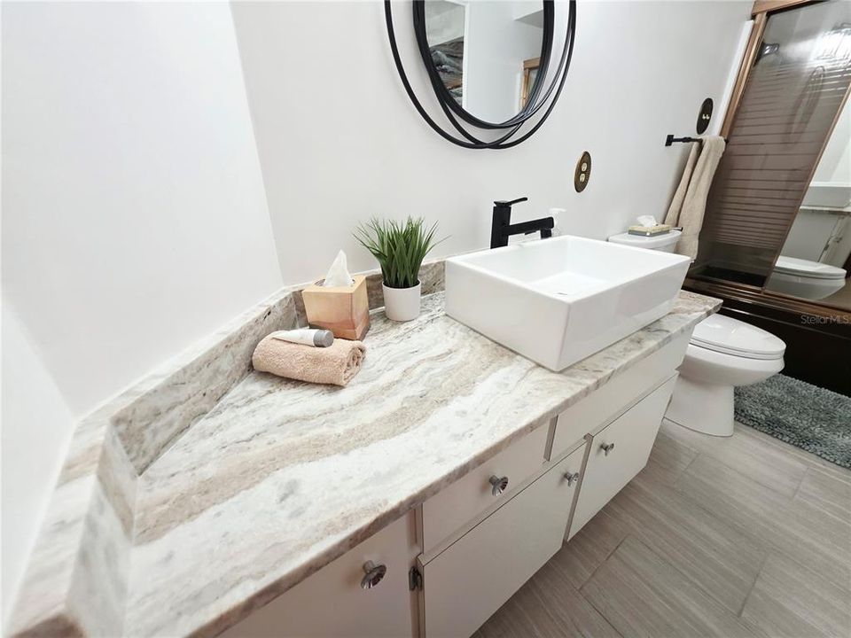 For Sale: $369,000 (2 beds, 2 baths, 1397 Square Feet)
