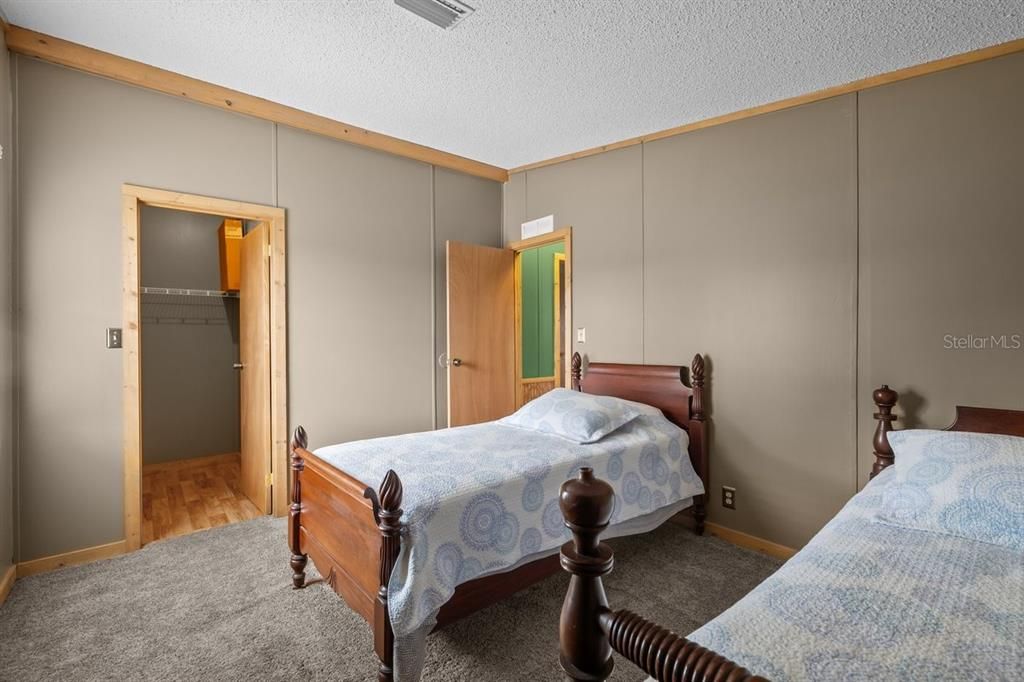 For Sale: $329,900 (3 beds, 2 baths, 2080 Square Feet)