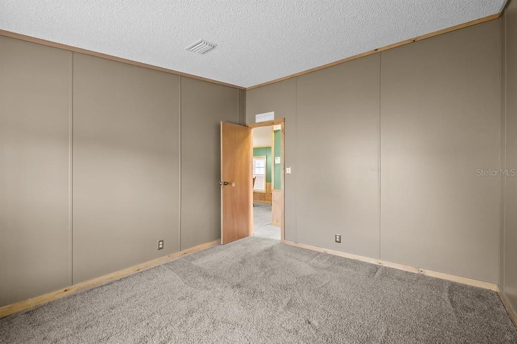For Sale: $329,900 (3 beds, 2 baths, 2080 Square Feet)