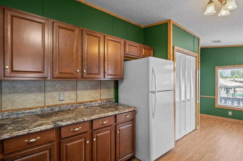 For Sale: $329,900 (3 beds, 2 baths, 2080 Square Feet)