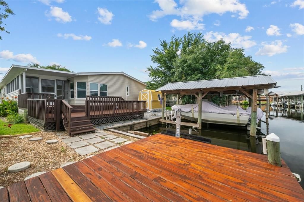 For Sale: $329,900 (3 beds, 2 baths, 2080 Square Feet)