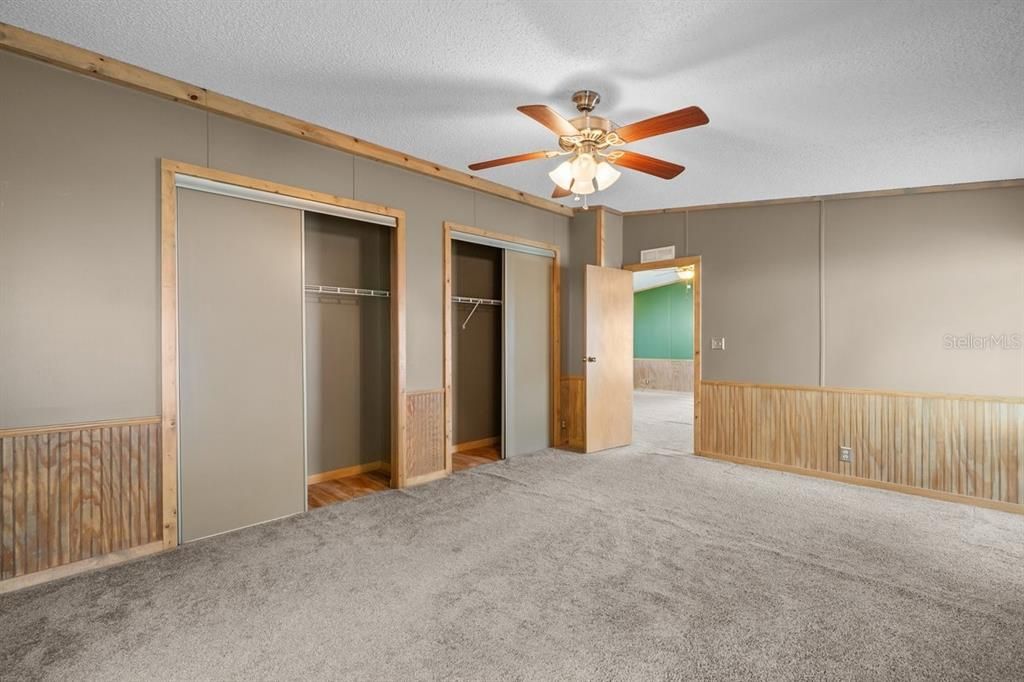 For Sale: $329,900 (3 beds, 2 baths, 2080 Square Feet)