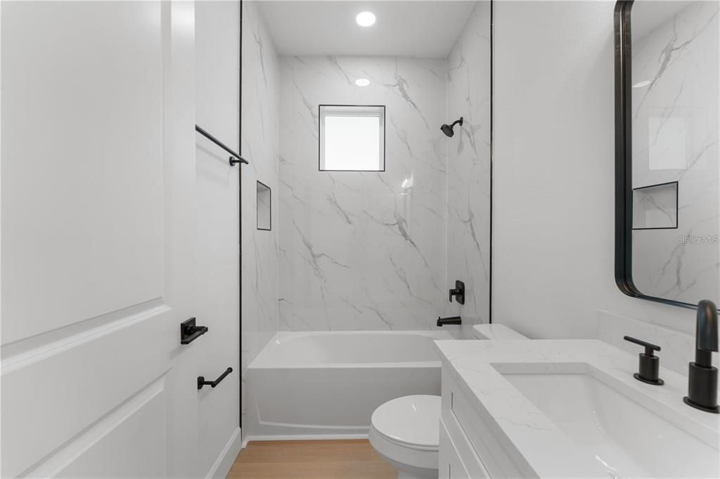 For Sale: $328,900 (3 beds, 2 baths, 1500 Square Feet)