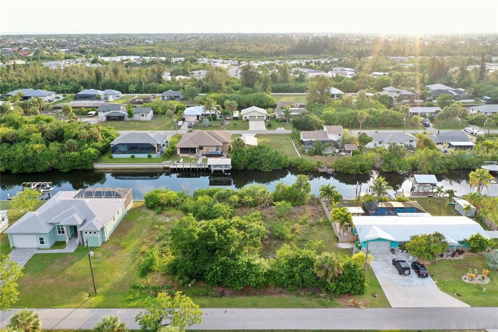 待售: $115,000 (0.22 acres)