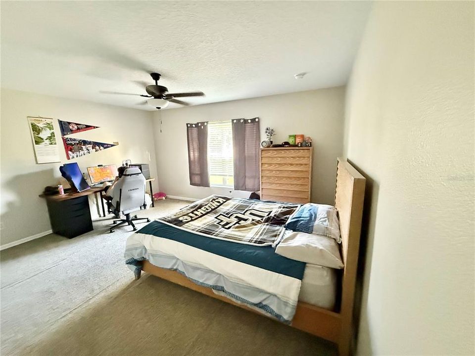 For Sale: $325,000 (3 beds, 2 baths, 1480 Square Feet)