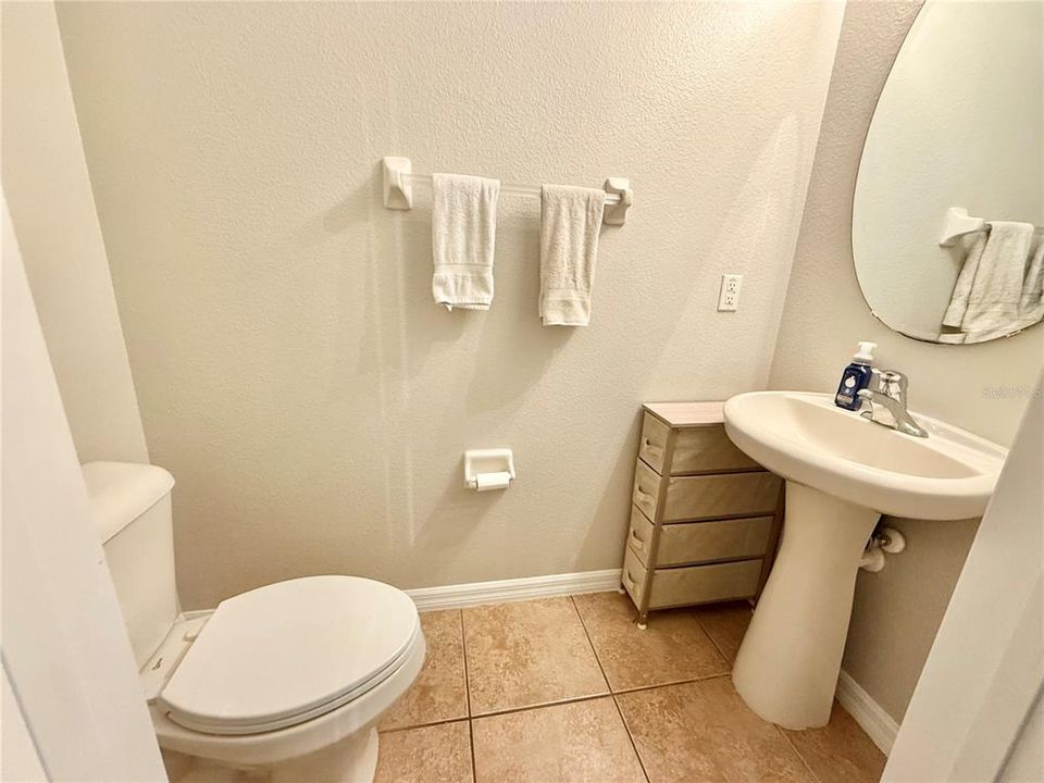 For Sale: $325,000 (3 beds, 2 baths, 1480 Square Feet)