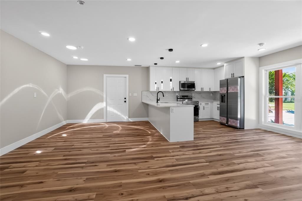На продажу: $655,000 (3 спален, 2 ванн, 1439 Квадратных фут)