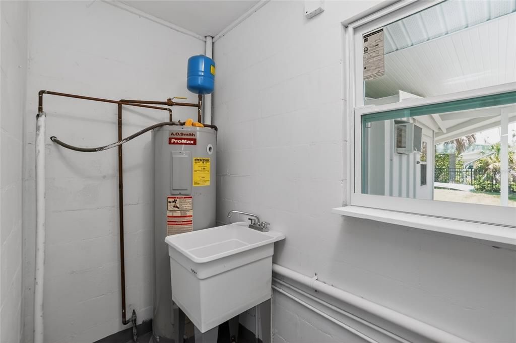 На продажу: $655,000 (3 спален, 2 ванн, 1439 Квадратных фут)