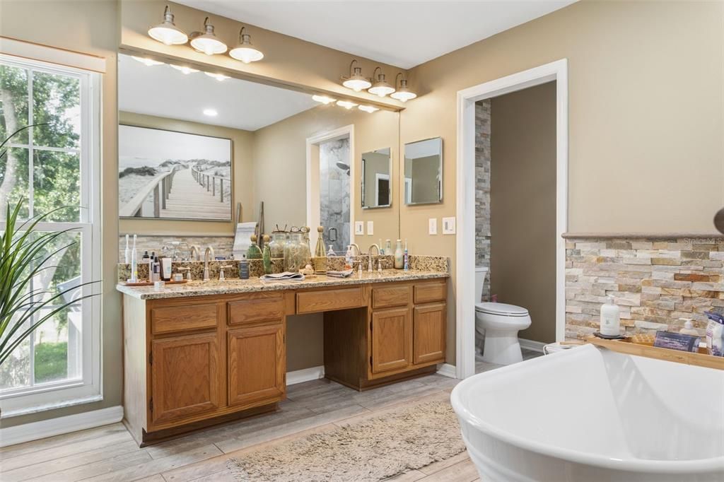 For Sale: $540,000 (4 beds, 2 baths, 2508 Square Feet)