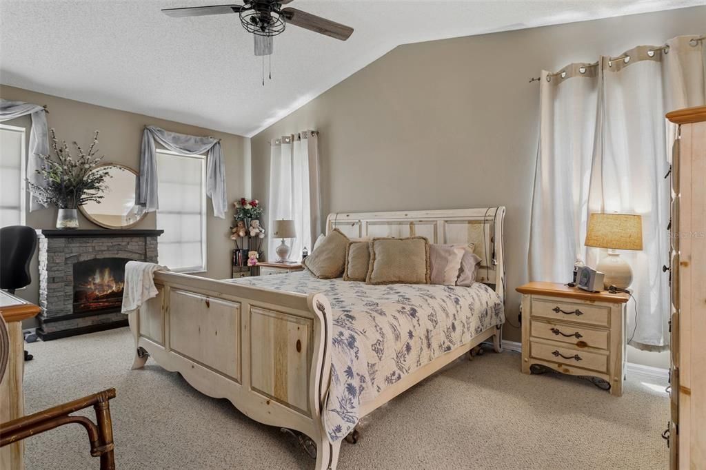For Sale: $540,000 (4 beds, 2 baths, 2508 Square Feet)