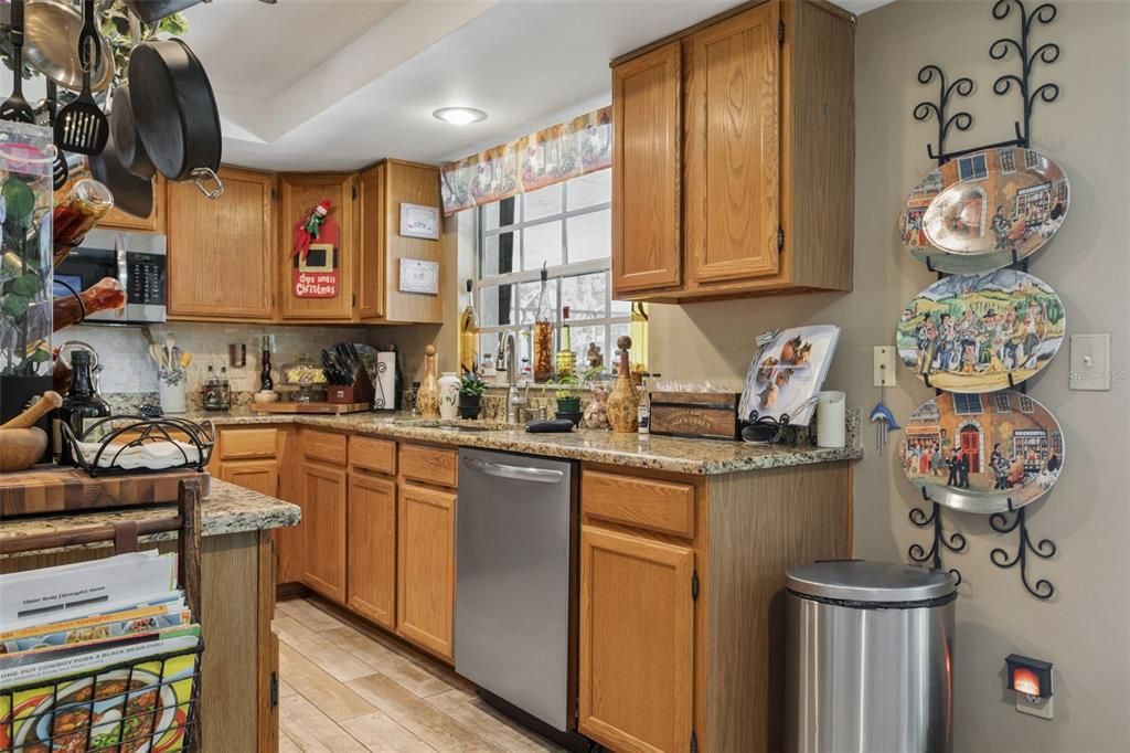 For Sale: $540,000 (4 beds, 2 baths, 2508 Square Feet)
