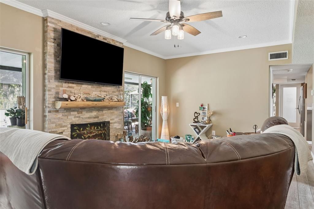For Sale: $540,000 (4 beds, 2 baths, 2508 Square Feet)