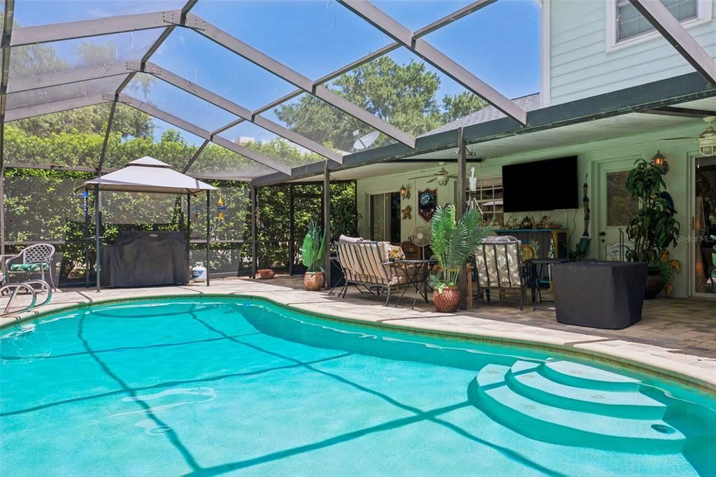 For Sale: $540,000 (4 beds, 2 baths, 2508 Square Feet)