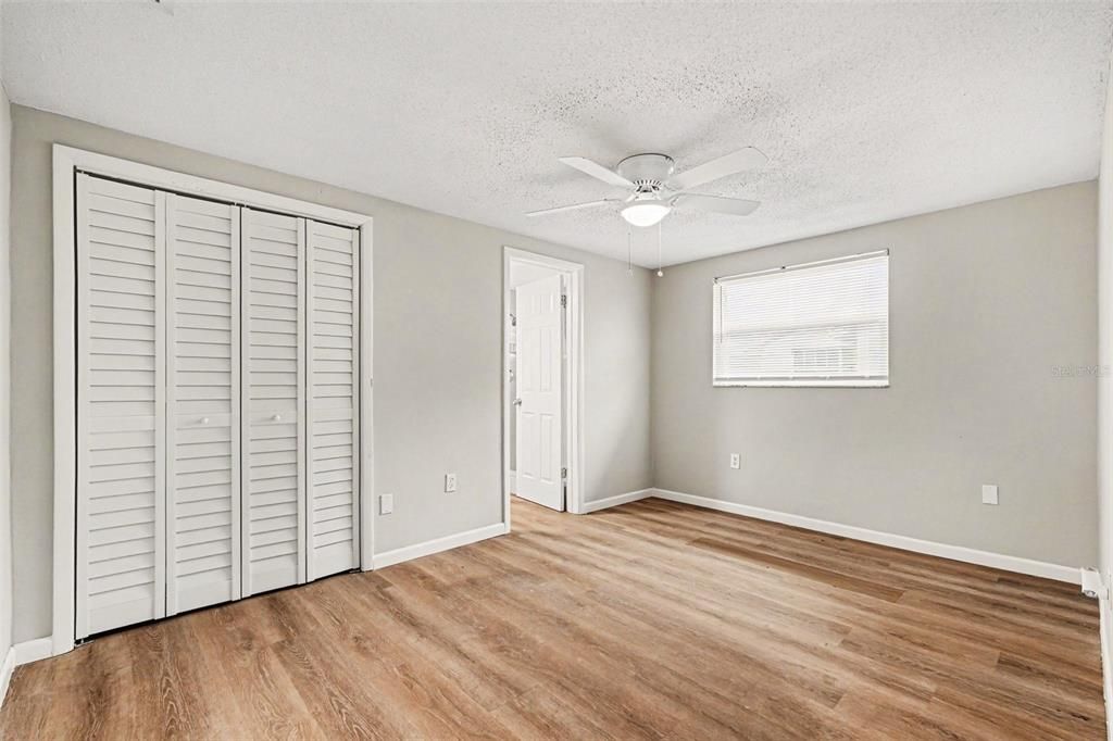 На продажу: $259,900 (3 спален, 2 ванн, 1184 Квадратных фут)