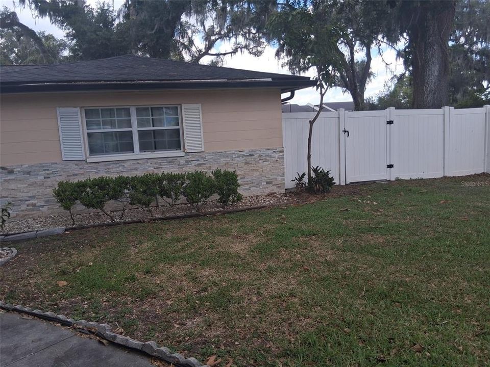 For Sale: $430,000 (3 beds, 2 baths, 1452 Square Feet)