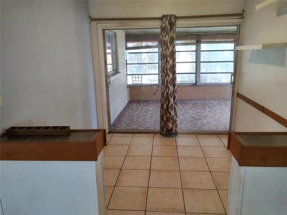 В аренду: $1,895 (2 спален, 1 ванн, 1259 Квадратных фут)