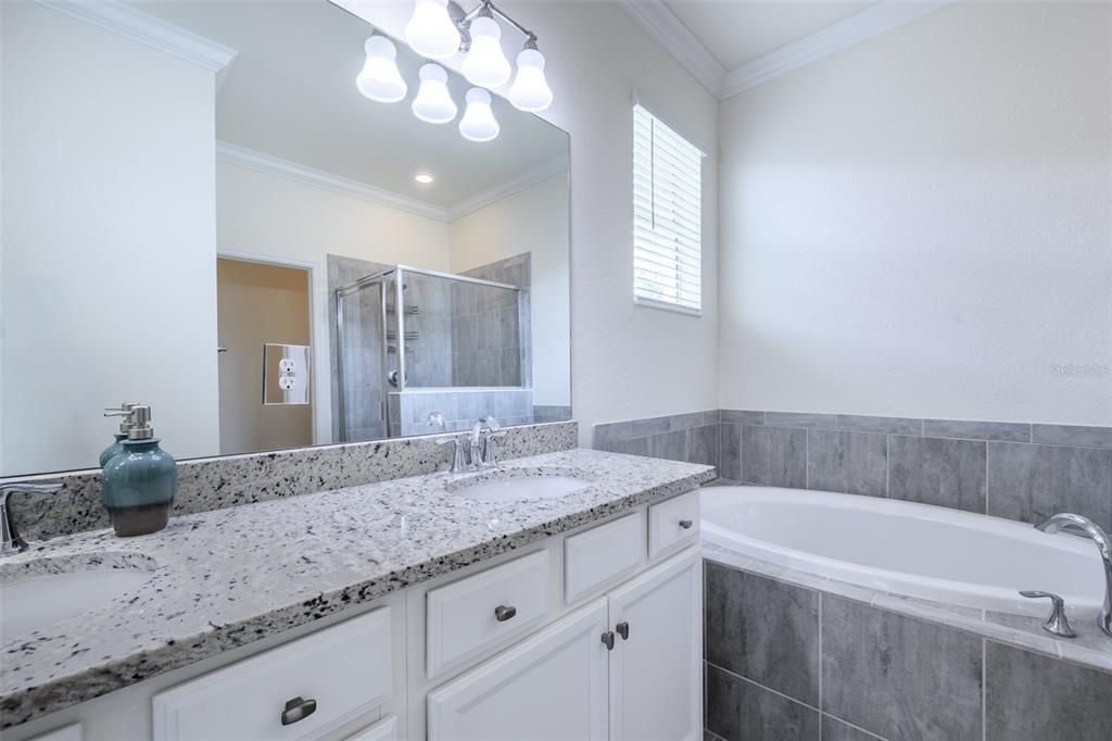 For Rent: $2,800 (3 beds, 2 baths, 1677 Square Feet)