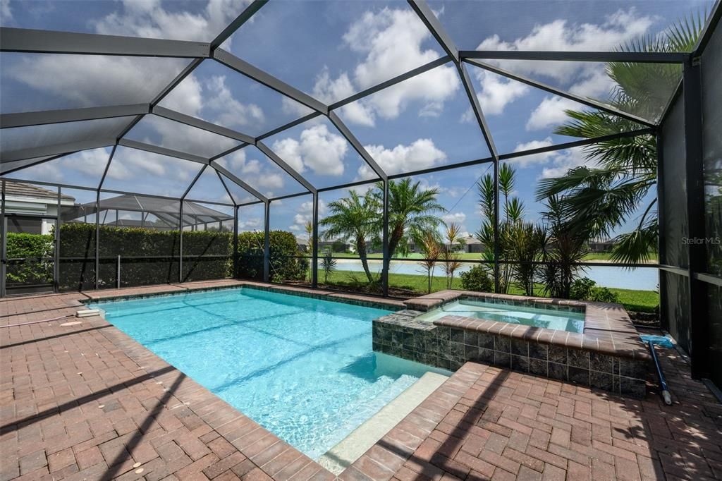 For Rent: $2,800 (3 beds, 2 baths, 1677 Square Feet)