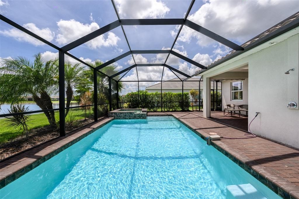 For Rent: $2,800 (3 beds, 2 baths, 1677 Square Feet)