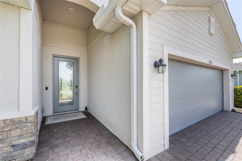 For Rent: $2,800 (3 beds, 2 baths, 1677 Square Feet)