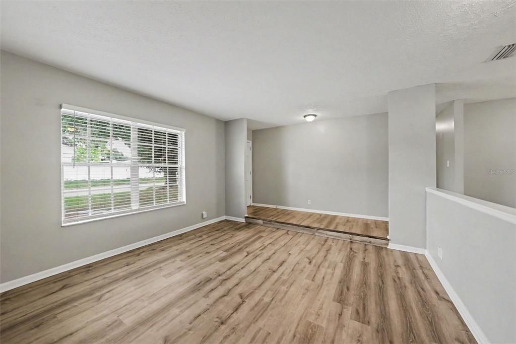 En Venta: $334,900 (3 camas, 2 baños, 1422 Pies cuadrados)