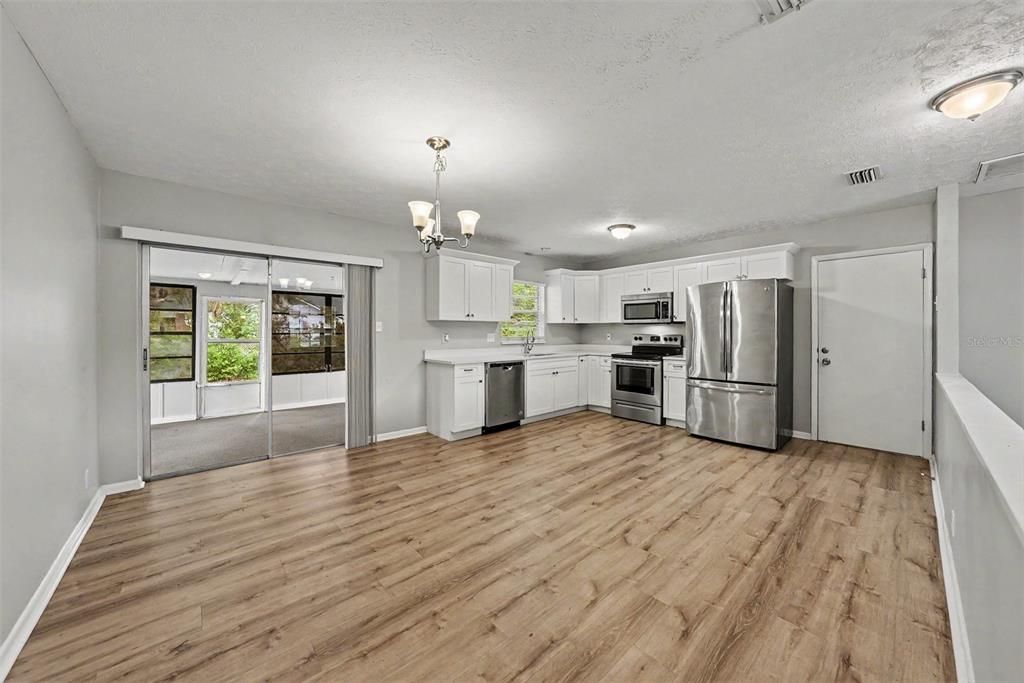 En Venta: $334,900 (3 camas, 2 baños, 1422 Pies cuadrados)