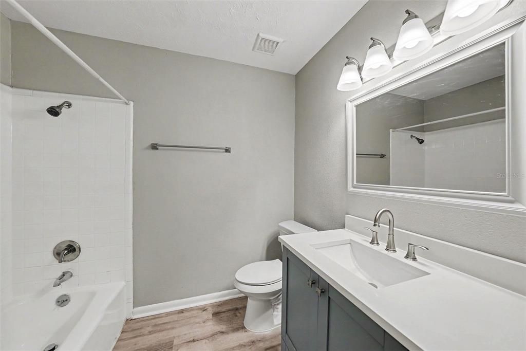 En Venta: $334,900 (3 camas, 2 baños, 1422 Pies cuadrados)