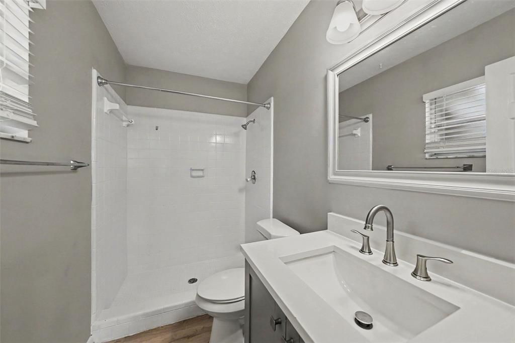 En Venta: $334,900 (3 camas, 2 baños, 1422 Pies cuadrados)