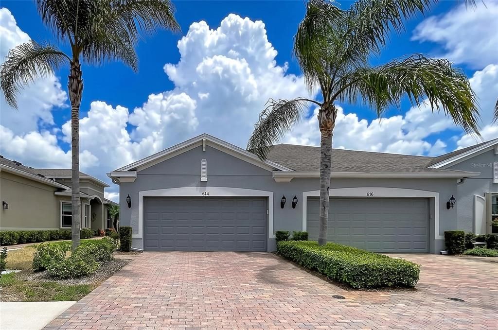 For Sale: $309,000 (3 beds, 2 baths, 1568 Square Feet)