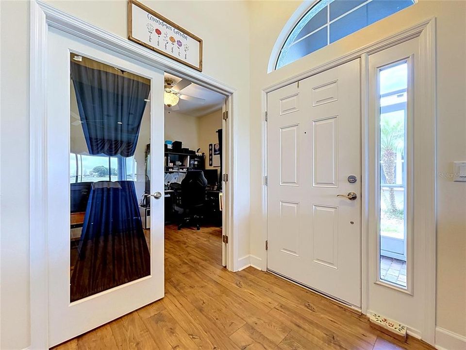 For Sale: $309,000 (3 beds, 2 baths, 1568 Square Feet)