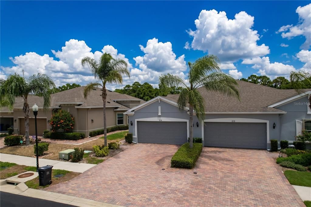 For Sale: $309,000 (3 beds, 2 baths, 1568 Square Feet)