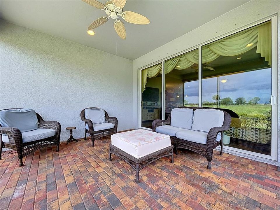 For Sale: $309,000 (3 beds, 2 baths, 1568 Square Feet)