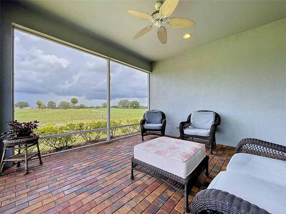 For Sale: $309,000 (3 beds, 2 baths, 1568 Square Feet)