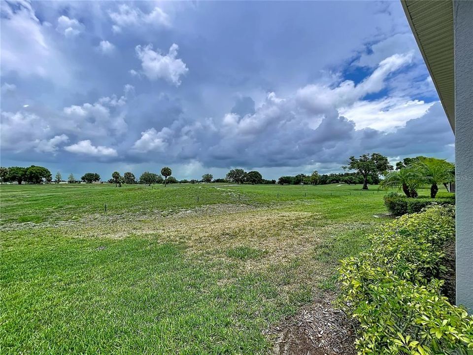 For Sale: $309,000 (3 beds, 2 baths, 1568 Square Feet)